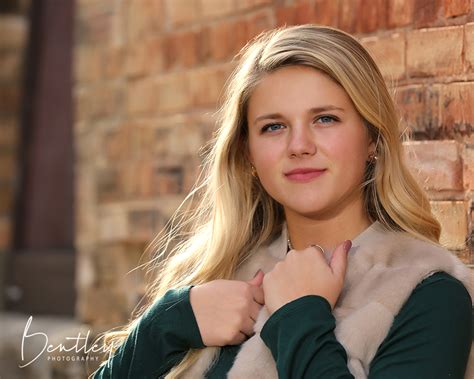 Why Choose Bentley Photography Senior Portrait Photography