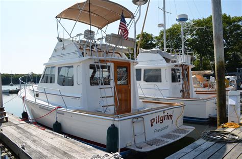 1990 Cape Dory Flybridge Cruiser Power Boat For Sale