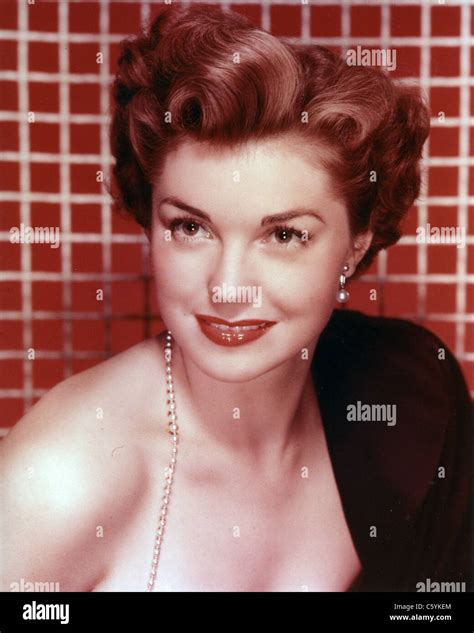 Esther Williams Swimming Hi Res Stock Photography And Images Alamy