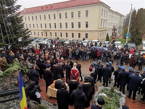 Momente Emo Ionante La Inaugurarea Turnului Unirii De La Biserica