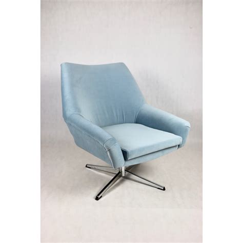 Vintage light blue velvet and nickel swivel armchair for Veb ...