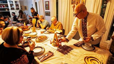 Winnipeggers celebrate Ukrainian Orthodox Christmas traditions for the ...