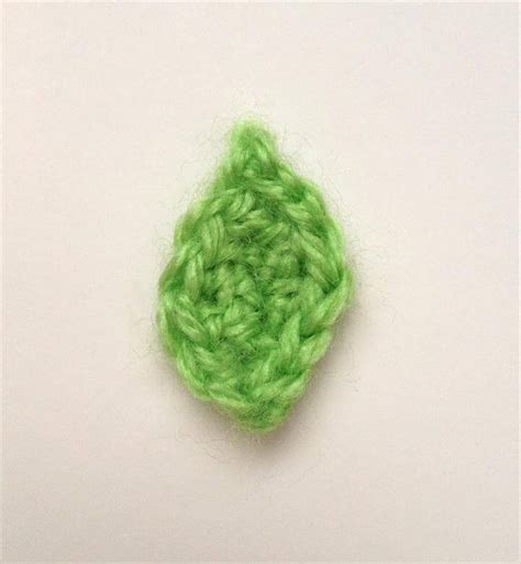 Small-CrochetLeaf-Pattern | DIY and Crafts