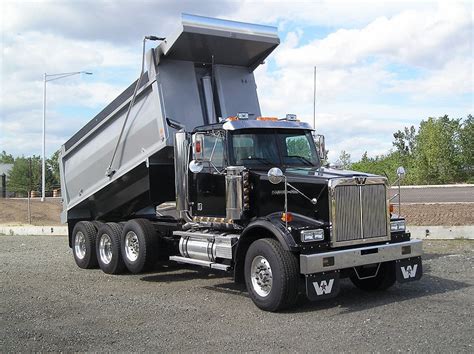 The 6900xd Dump Truck From Western Star Trucks Truck And Trailer Blog