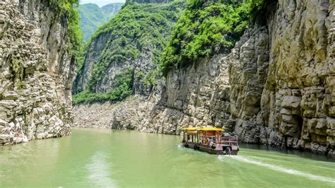 Majestic Yangtze Wendy Wu Tours Uk