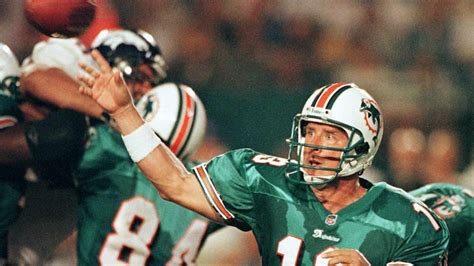 Dan Marino Claims He Would Throw for 6000 Yards In Today's NFL