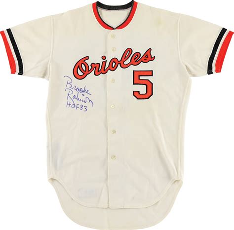 Brooks Robinson Baltimore Orioles Signed Game Worn Jersey Photo