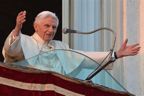 L ultimo saluto a Benedetto XVI il Papa più rivoluzionario MOW