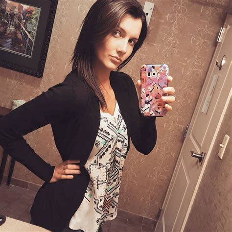 Brunette Selfie Rprettygirls