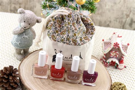 Les Vernis Ongles Nude Experience Et Leurs Jolis Pochons De No L