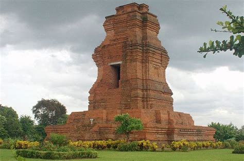 8 Candi Bukti Peninggalan Kerajaan Majapahit Simak Berikut Ini Intisari