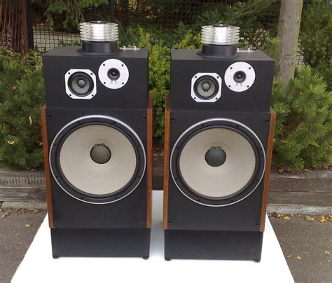 Pioneer HPM 1500 Loudspeakers AudioBaza