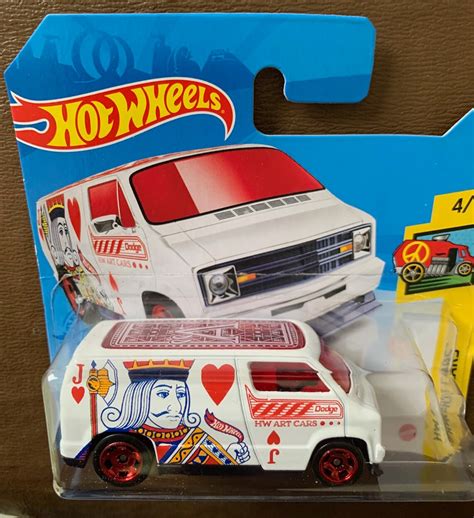 Hot Wheels Custom 77 Dodge Van Treasure Hunt Vanwhite With Red Wheels And Windows Short Card