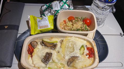 Meal Monday S Delta Airlines Meal Service ATL LIM Economy Class YouTube