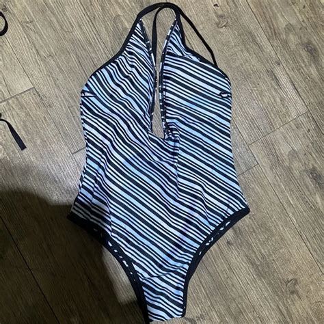 2024 Hot Sale Women s Fashion Bikini Swimsuit مجموعة بدلة السباحة