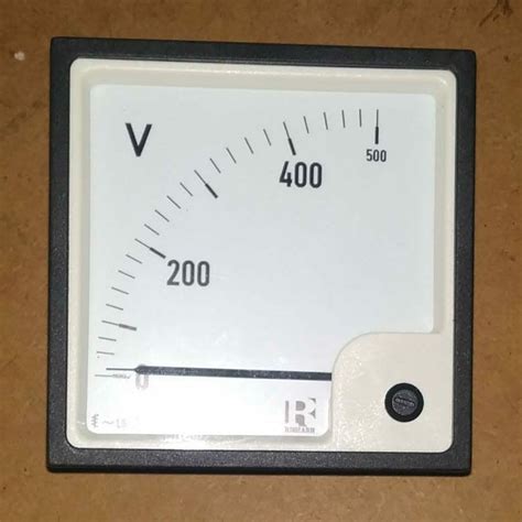 Single Phase Rishabh 90D AC Analog Voltmeter Electric Voltage 220 V