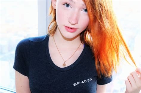 Redhead Snugglepunk Webcam Model Hd Wallpaper Rare Gallery