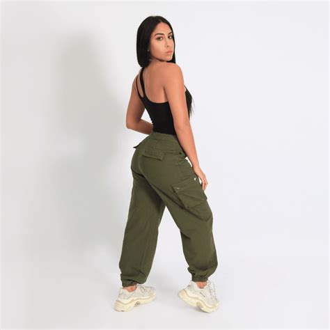 CALÇA CARGO HYPE VERDE MILITAR Calça cargo Calça Cargo