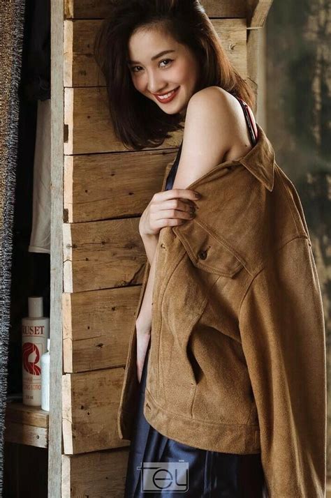 Gout thời trang hiện đại của hot girl Jun Vũ