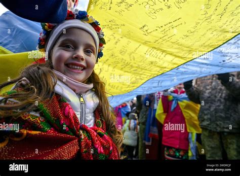 Lviv Ukraine Januar Ein M Dchen Wird W Hrend Des