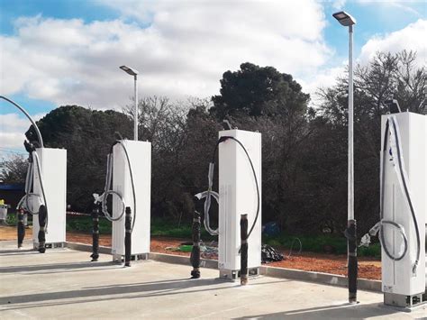 Estaciones de carga de vehículo eléctrico Futura Instalaciones