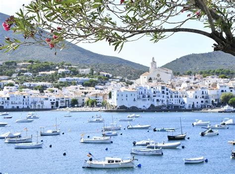 Några av Europas charmigaste byar vid havet är i Spanien Spanska