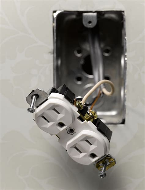 connecting  electrical outlet receptable