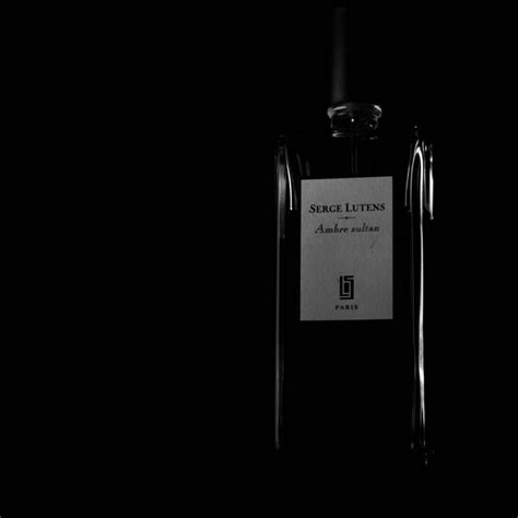 Ambre Sultan Serge Lutens άρωμα - ένα άρωμα για γυναίκες και άνδρες 2000
