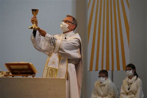 Heilige Erstkommunion 2021 Sonntag HERZ JESU Lenzburg