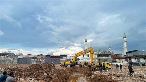 Ada Sungai Kecil Di Lahan Pasar Pagi Samarinda Kaltim Pemkot Matangkan