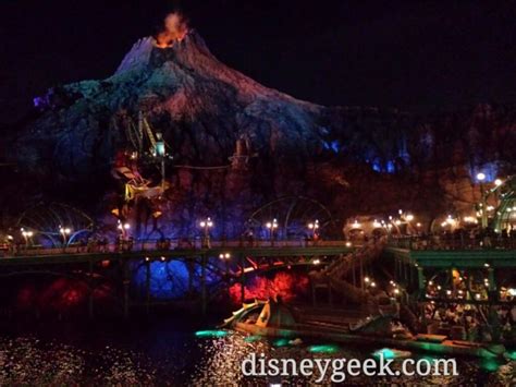 Tokyo Day 2 An Evening At Tokyo Disneysea The Geeks Blog