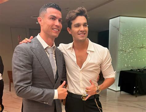 Luan Santana Celebra Encontro Cristiano Ronaldo Em Portugal M Sica