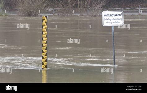 Hochwasseralarm In Weiten Teilen Von Bayerns Dauerregen Und