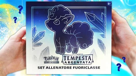 Apro Il Set Allenatore Fuoriclasse Di Pokemon Tempesta Argentata