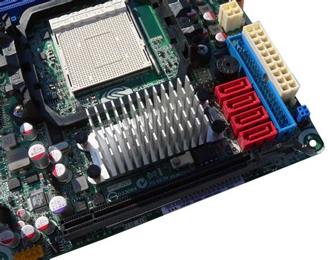 Mini ITX RoundUP DFI, Zotac, Sapphire | 3. Sapphire Pure Mini 785G AM3 ...
