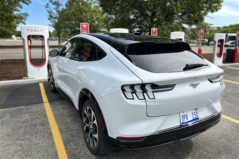 Usa Ford Fahrer Können Bald Tesla Supercharger Nutzen Elektroauto