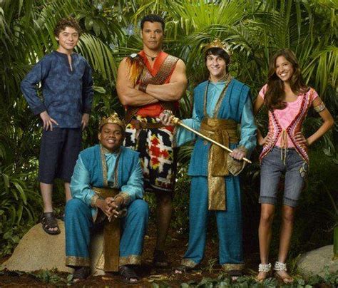 9 Best Pair Of Kings Images On Pinterest King Disney Characters And
