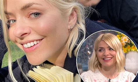 Holly Willoughby Wows In Selfie With Chester And Reveals Shes Having