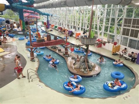 6 Best Indoor Water Parks in New York