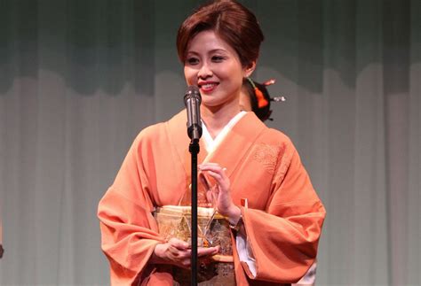Satsuki Kirioka Wins Livedoor Media Award At Porn Awards