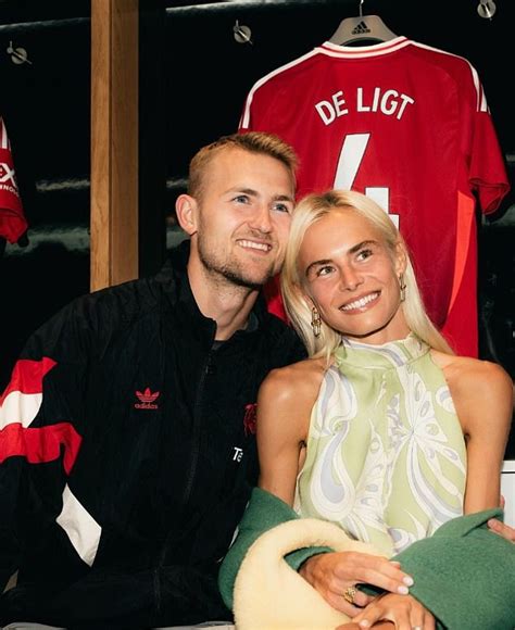 Red Kiss Man Utd Star Matthijs De Ligt And Wife Annekee Molenaar Cant