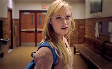 Sexually Transmitted Horror Why It Follows Is A Modern Halloween Masterpiece