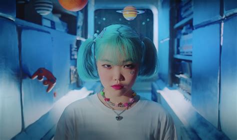 Lee Suhyun Alien Single Review Cultura