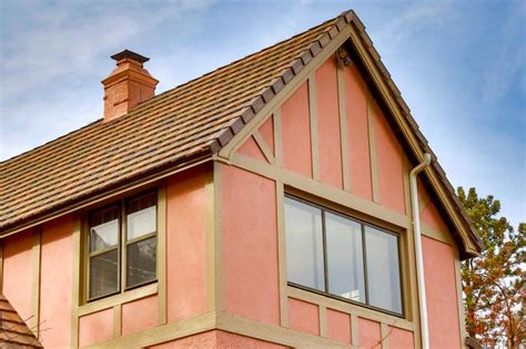 How To Pick The Best Roof Shingle Color For Your Home