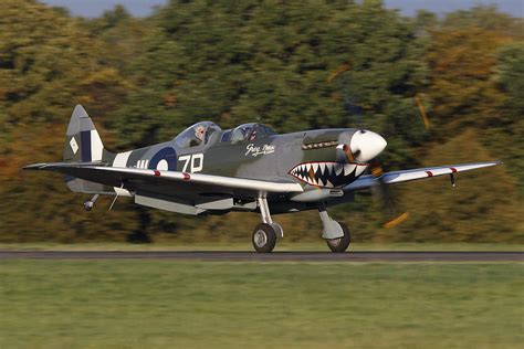 Supermarine Spitfire Tr G Awgb Te Touching Down At Flickr