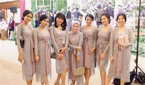 Model Baju Bridesmaid Pinterest Modis Dan Cantik