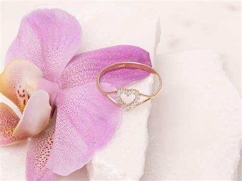 14k Solid Gold Heart Ring Cluster Heart Ring Gold Open Heart Ring Delicate Cz Heart Ring