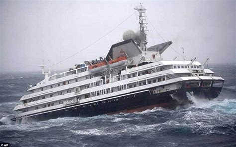 Photos Of Ships Being Battered In Vicious Storms Daily Mail Online