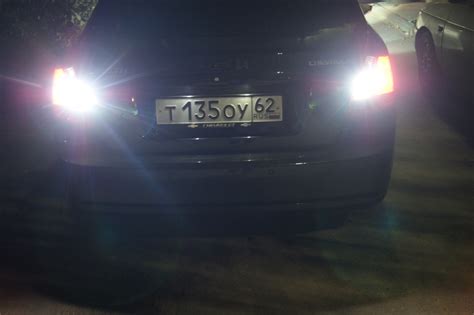 Замена лампочек заднего хода — Chevrolet Lacetti Sedan, 1,4 л, 2011 ...