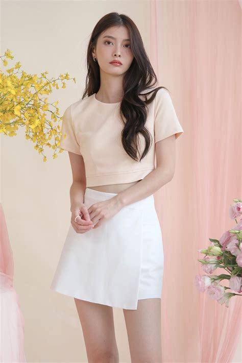 SAMMI COTTON FITTED TOP NUDE The Willow Label